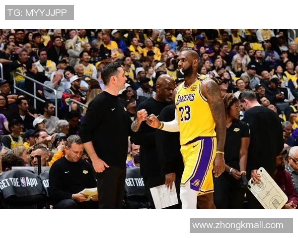 1月28日湖人与太阳精彩对决全场录像回放及赛后分析